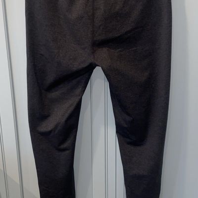 ZELLA- Med/Black Compression Legging.  Work Out or Office! Excellent Condition!